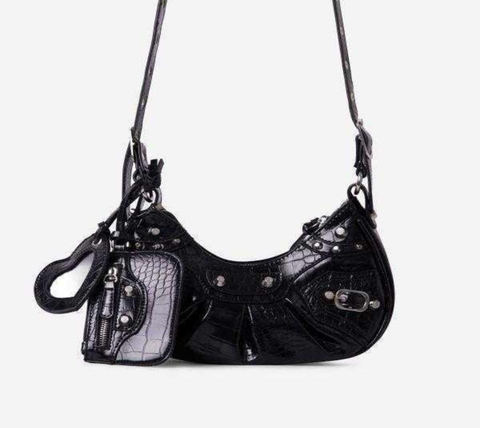 Evening Bags EGO Texas Shoulder Bag in Black Faux Leather le cagole womens designer woman shoulder bags small large top motorcyc8729967, Sky blue
Evening Bags EGO Texas Shoulder Bag in Black Faux Leather le cagole womens designer woman shoulder bags small large top motorcyc8729967, Sky blue
