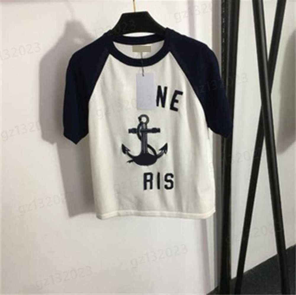 Womens Knit T Shirt Sweaters Skeleton Embroidered Letters Colour Blocking Short Sleeve Knitted Top Designer Sweater Women Summer Tshirts
Womens Knit T Shirt Sweaters Skeleton Embroidered Letters Colour Blocking Short Sleeve Knitted Top Designer Sweater Women Summer Tshirts
