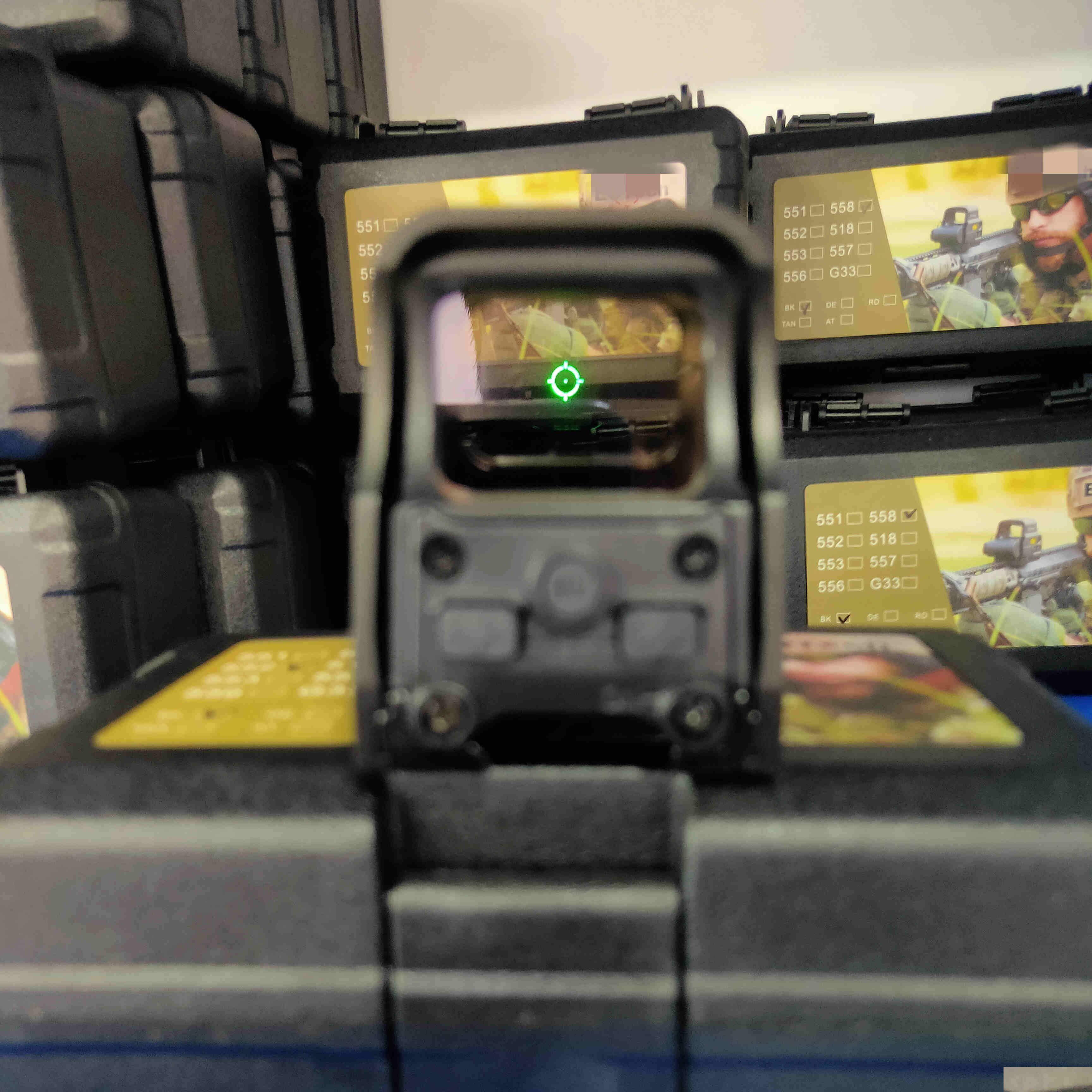 Hunting Scopes Tactical 552 Holographic Red Green Dot Sight Rifle Scope Optic Reflex With 20Mm Rail Mount Drop Delivery Sports Outdoo Dhfkm
Hunting Scopes Tactical 552 Holographic Red Green Dot Sight Rifle Scope Optic Reflex With 20Mm Rail Mount Drop Delivery Sports Outdoo Dhfkm
