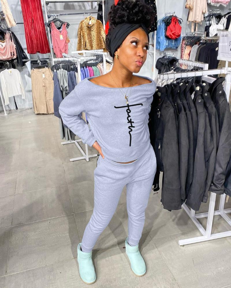 Women's Two Piece Pants RMSFE 2023 Women Autumn And Winter Fashion Long Sleeve One-line Collar Casual Letter Printed Sports Set, Blue
Women's Two Piece Pants RMSFE 2023 Women Autumn And Winter Fashion Long Sleeve One-line Collar Casual Letter Printed Sports Set, Blue