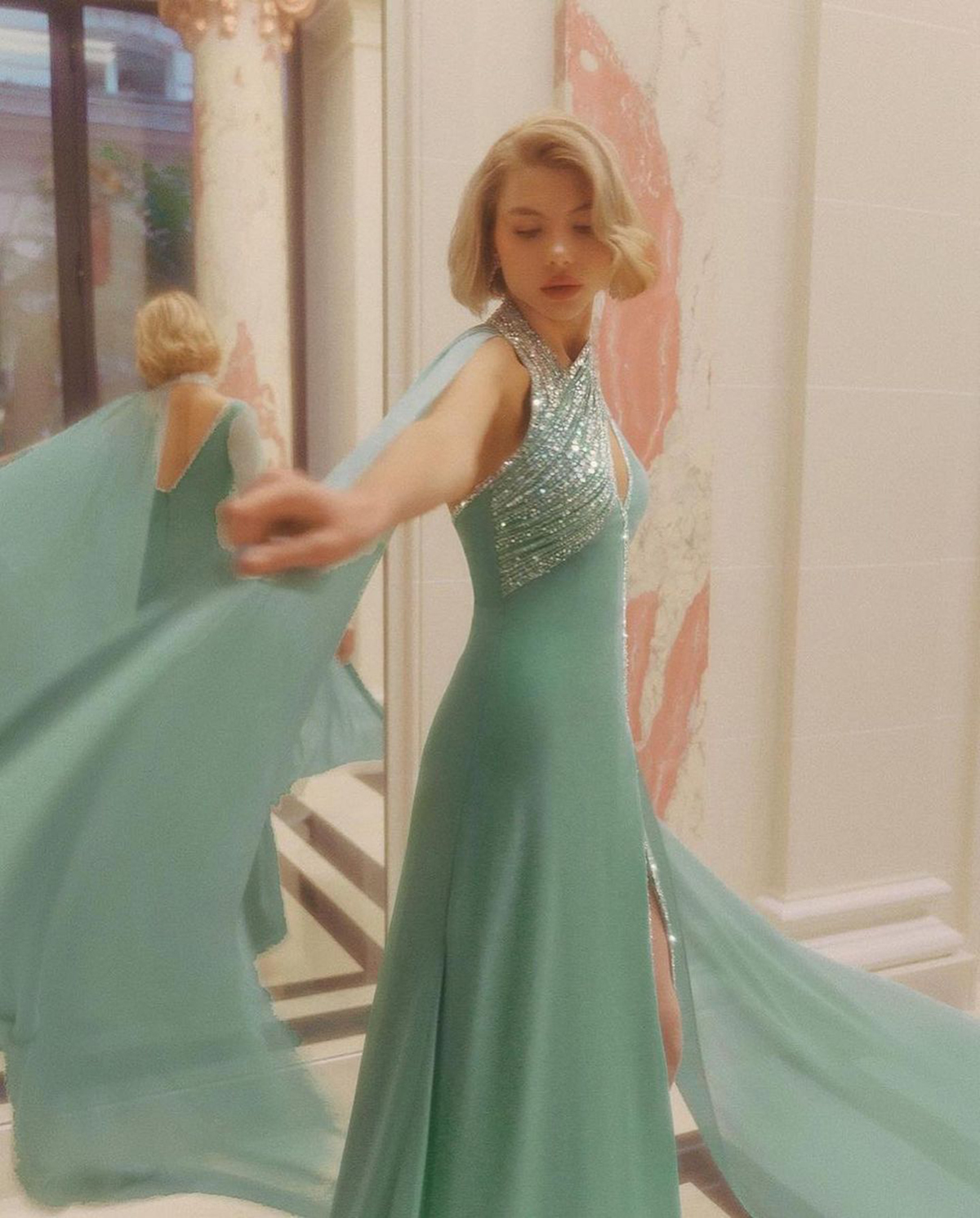 Gorgous Mrmaid Prom Drsss Squins Haltr With Shawl Soft Tull Long Ss Sid Split Backlss Court Gown Custom Mad Plus Siz Party Drss Vstido D