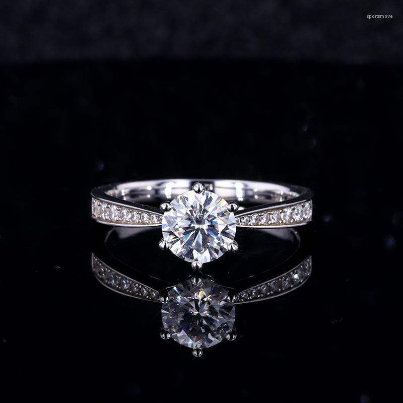 Wedding Rings 0.5-1 Carat Mosonite S925 Ring Valentine's Gift To Girlfriend Couple Sterling Silver High-end Shiny
Wedding Rings 0.5-1 Carat Mosonite S925 Ring Valentine's Gift To Girlfriend Couple Sterling Silver High-end Shiny