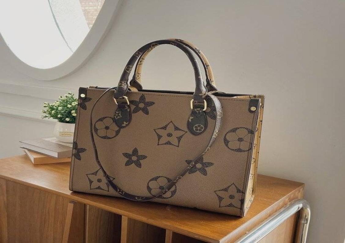 Designer Handbag Tote Shoulder Clutch Bags on the go Crossbody Shopping Bag PU leather Flowers One Handle onthego Backpack Women H8079665, Brown
Designer Handbag Tote Shoulder Clutch Bags on the go Crossbody Shopping Bag PU leather Flowers One Handle onthego Backpack Women H8079665, Brown