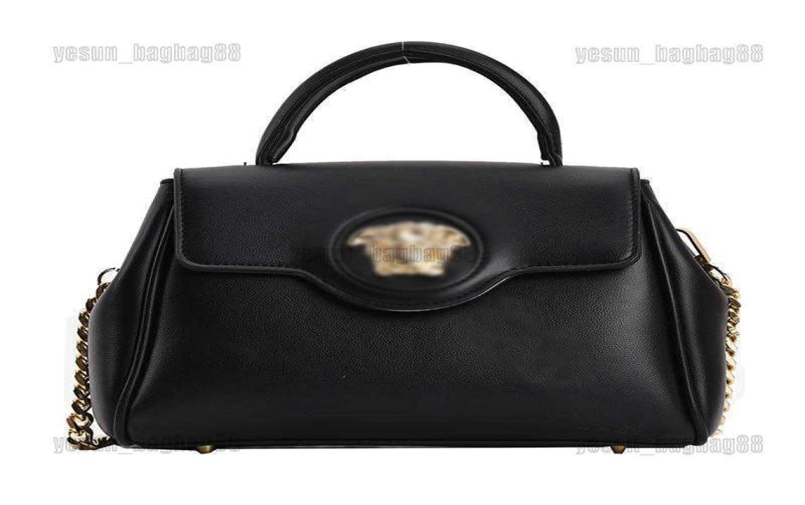 Luxury Designer Boston Handbag versages Candy Color Big Tote Bag Female Highcapacity Crossbody Bag Shoulder Lady Wallet Messenger8621946, Black
Luxury Designer Boston Handbag versages Candy Color Big Tote Bag Female Highcapacity Crossbody Bag Shoulder Lady Wallet Messenger8621946, Black
