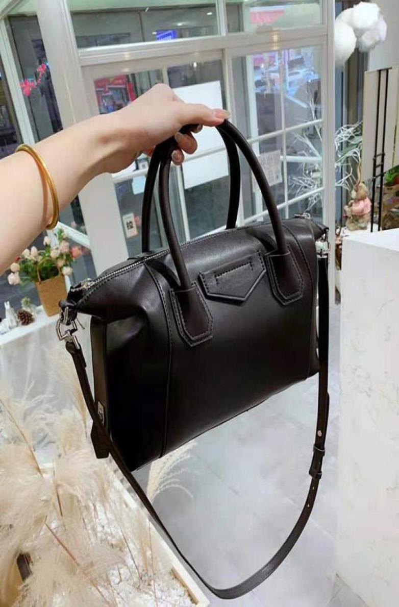 Genuine Leather bag Handbags Female Classic Handbag Women Shoulder Fashion Bags Inclined Quality Aslant Dumplings Package6788170, Black
Genuine Leather bag Handbags Female Classic Handbag Women Shoulder Fashion Bags Inclined Quality Aslant Dumplings Package6788170, Black
