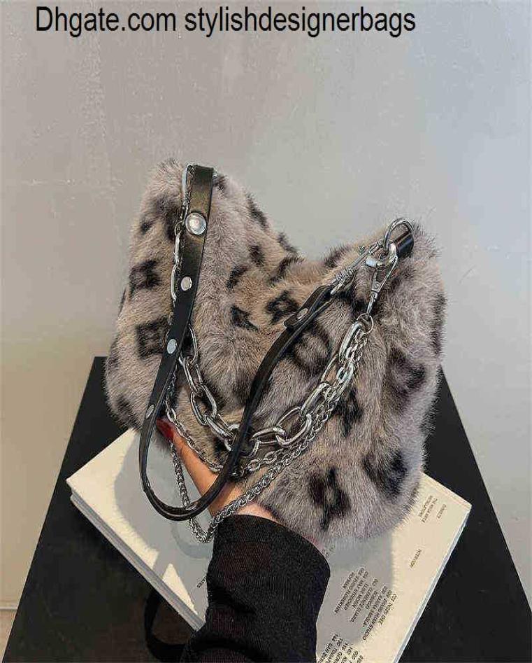 Evening Bags New Winter Warm Plush Shoulder Bag Female Luxury Designer Fluffy Faux Fur Crossbody Bags for Women Chain Handbags and3694776, Grey
Evening Bags New Winter Warm Plush Shoulder Bag Female Luxury Designer Fluffy Faux Fur Crossbody Bags for Women Chain Handbags and3694776, Grey