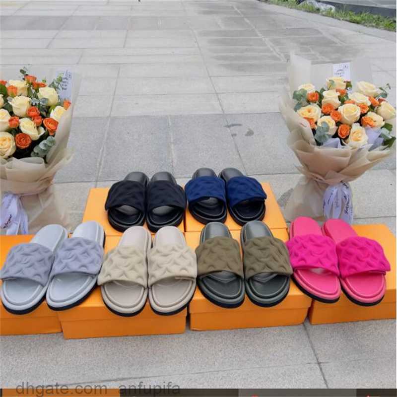 Luxury designer slippers slide women slippers summer sandals beach indoor flat flip flops leather lady women fashion classic shoes ladies size 35-45 with box, 10
Luxury designer slippers slide women slippers summer sandals beach indoor flat flip flops leather lady women fashion classic shoes ladies size 35-45 with box, 10