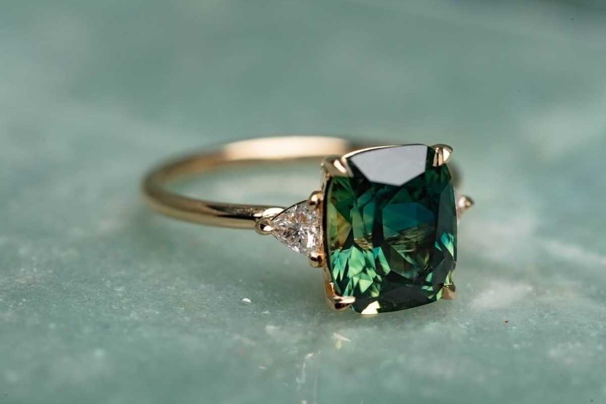 Band Rings Elegant Square Emerald Ring for Women Fashion Gold Color Inlaid Green Zircon Wedding Rings Bridal Engagement Jewelry AA230529