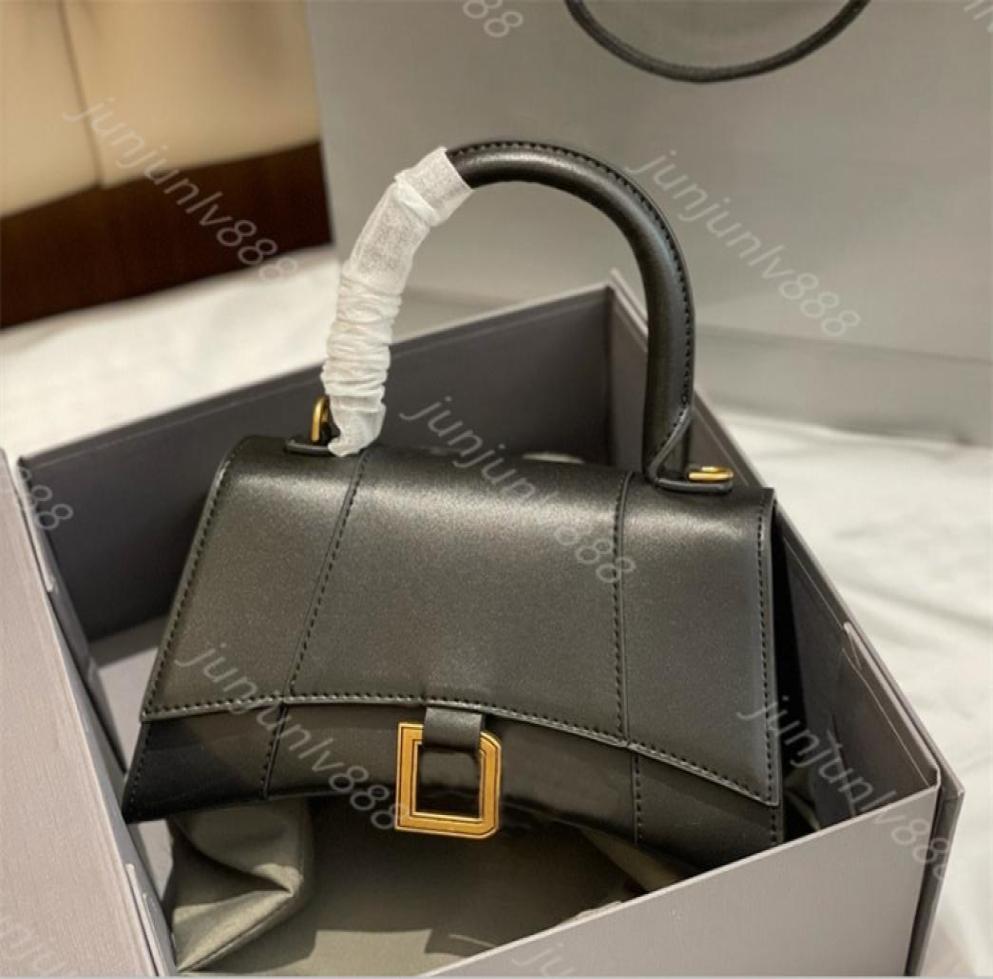 Top quality Genuine leather Hourglass Handle fashion crossbody Bags Women039s men tote Luxury Designer mylon shopping wallet Ca6269595, Gold
Top quality Genuine leather Hourglass Handle fashion crossbody Bags Women039s men tote Luxury Designer mylon shopping wallet Ca6269595, Gold