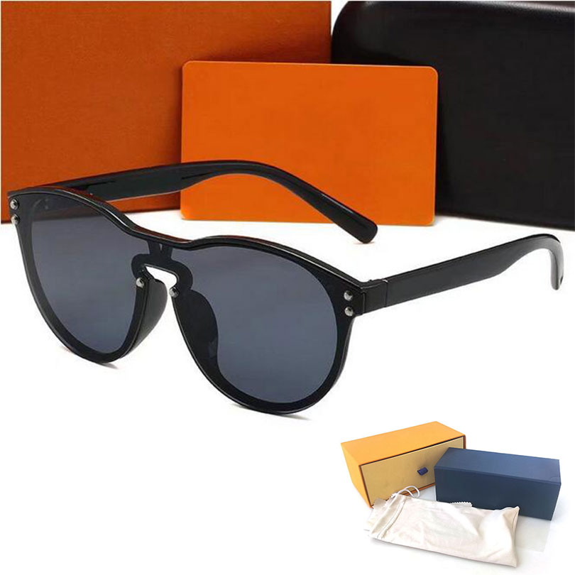 High Quality beach Womans Sunglasses Luxury vintage Men Sun glasses net red same glasses Brand men Designer eyeglass Gradient women spectacles 1333 Sun glasses
High Quality beach Womans Sunglasses Luxury vintage Men Sun glasses net red same glasses Brand men Designer eyeglass Gradient women spectacles 1333 Sun glasses