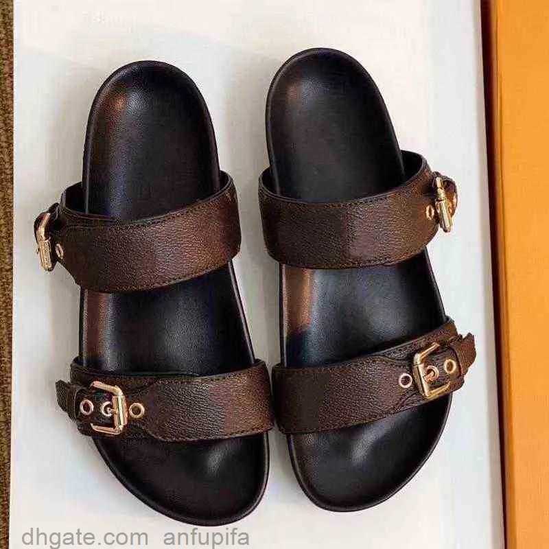 Newest PASSENGER slippers Sandal Luxury bom BOM DIA FLAT MULE Lady Gentlemen Colorful Canvas Letter Anatomic Leather slide 8 style sandals s, No.5
Newest PASSENGER slippers Sandal Luxury bom BOM DIA FLAT MULE Lady Gentlemen Colorful Canvas Letter Anatomic Leather slide 8 style sandals s, No.5