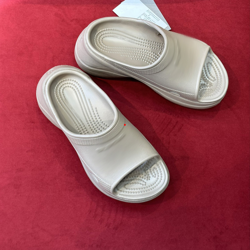 2023 Fashion women sandal Luxury designer leather ladies sandals summer flat shoes fashion beach women slippers drag Slides flip flops women Ladies sexy slipper -185, Picture color
2023 Fashion women sandal Luxury designer leather ladies sandals summer flat shoes fashion beach women slippers drag Slides flip flops women Ladies sexy slipper -185, Picture color