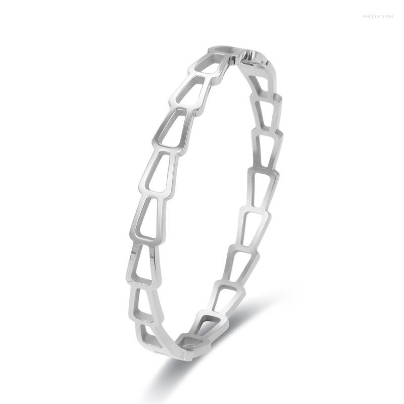 Bangle Hollow Lover Bracelet Retro Light Luxury Cold Wind Simple Fashion Stainless Steel Wedding Valentine's Day Fine Girl Gift
Bangle Hollow Lover Bracelet Retro Light Luxury Cold Wind Simple Fashion Stainless Steel Wedding Valentine's Day Fine Girl Gift