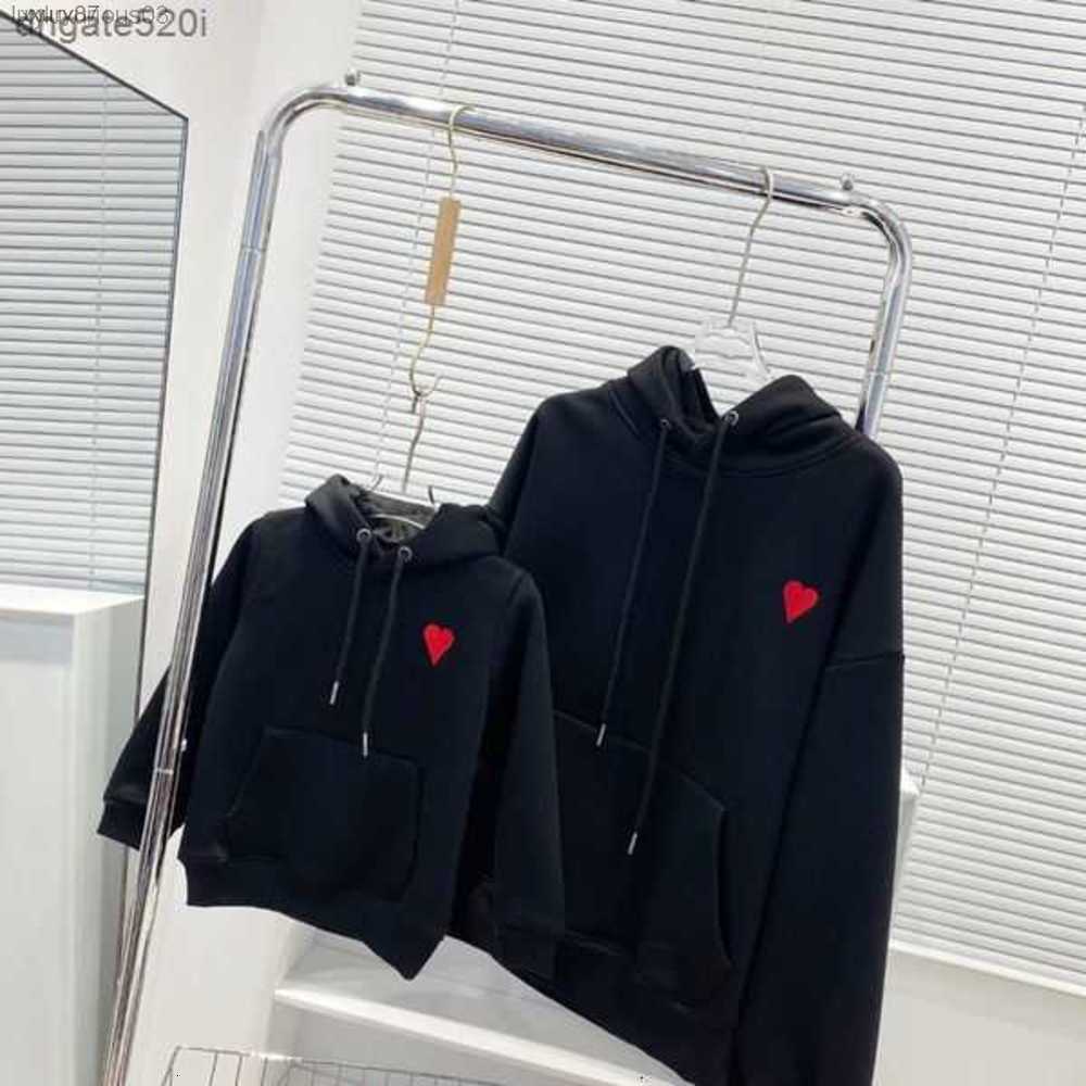 Hoodie 2023 Kids Clothes Designers Amis Paris Hooded Sweater Embroidered Red Love Children Baby Boys and Girls Youth Winterkit Sells Well In2jx1, Beige
Hoodie 2023 Kids Clothes Designers Amis Paris Hooded Sweater Embroidered Red Love Children Baby Boys and Girls Youth Winterkit Sells Well In2jx1, Beige