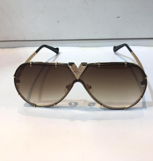 MILLIONAIRE 1060 Sunglasses For Men and Women Summer style AntiUltraviolet Retro Plate Metal Oval Full Frame fashion Eyeglasses R4803411
MILLIONAIRE 1060 Sunglasses For Men and Women Summer style AntiUltraviolet Retro Plate Metal Oval Full Frame fashion Eyeglasses R4803411