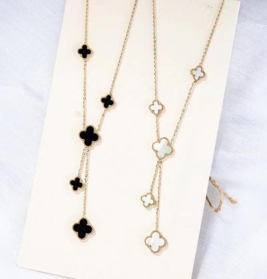Double Side Clover Pendant Necklace White Black Red Flower Jewelry for Women Gift1604726
Double Side Clover Pendant Necklace White Black Red Flower Jewelry for Women Gift1604726