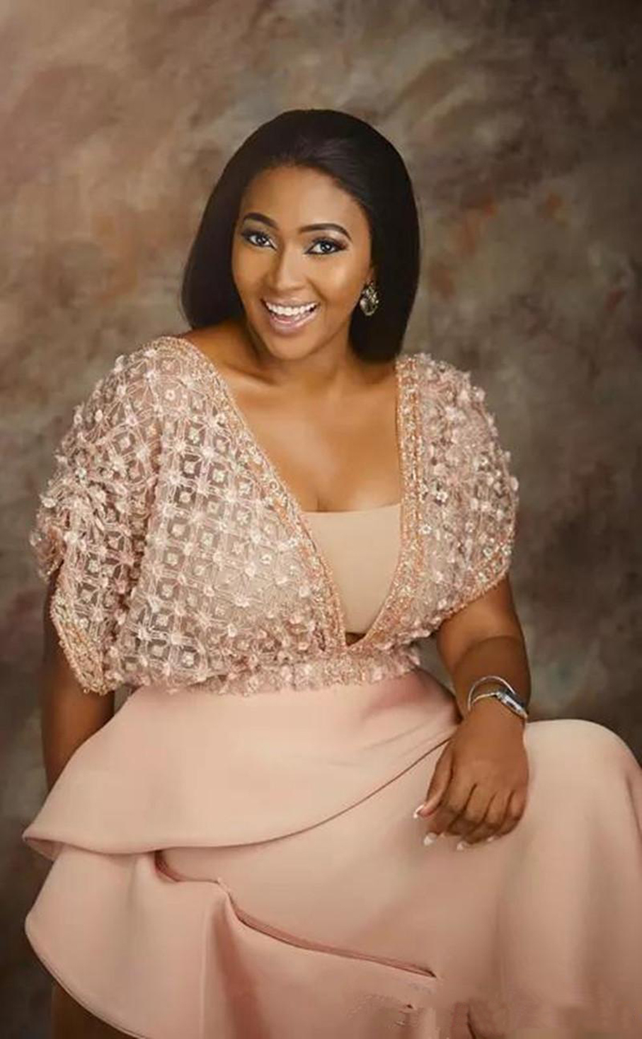 2023 New Pearl Pink Lace Evening Dresses African Saudi Arabia Formal Dress For Women Sheath Prom Gowns Celebrity Robe De Soiree 0906