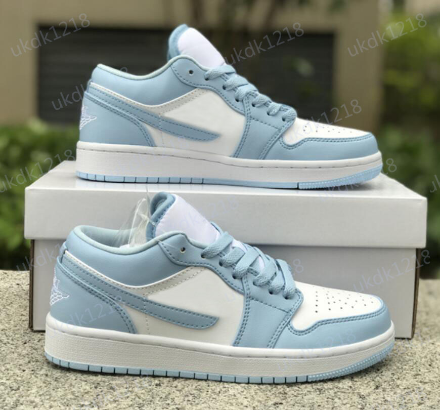 Air jumpman 1 Low Aluminum White Ice Blue Womens Men sports sneakers DC0774-141, Sky blue
Air jumpman 1 Low Aluminum White Ice Blue Womens Men sports sneakers DC0774-141, Sky blue