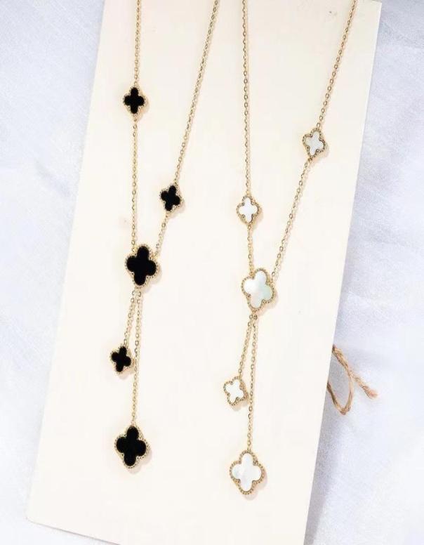 Double Side Clover Pendant Necklace White Black Red Flower Jewelry for Women Gift1156339
Double Side Clover Pendant Necklace White Black Red Flower Jewelry for Women Gift1156339