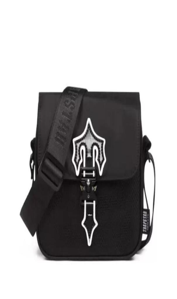 Trapstar Luxury Designer Bag IRONGATE T Crossbody Bag UK London Fashion Handbag Waterproof Bags2655878, Black
Trapstar Luxury Designer Bag IRONGATE T Crossbody Bag UK London Fashion Handbag Waterproof Bags2655878, Black