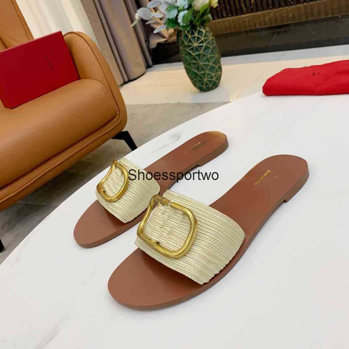Designer Slippers Women's Sandals Leather Slippers Platform Slide Rubber Sandal Summer Fashion Patform fdhbsdd
Designer Slippers Women's Sandals Leather Slippers Platform Slide Rubber Sandal Summer Fashion Patform fdhbsdd
