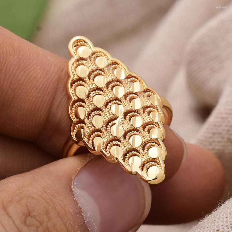 Cluster Rings Dubai 7-8 Size Ring For Women/Girl Gold Color Arab Phoenix Tail Wedding Jewelry Bijoux Africains
Cluster Rings Dubai 7-8 Size Ring For Women/Girl Gold Color Arab Phoenix Tail Wedding Jewelry Bijoux Africains