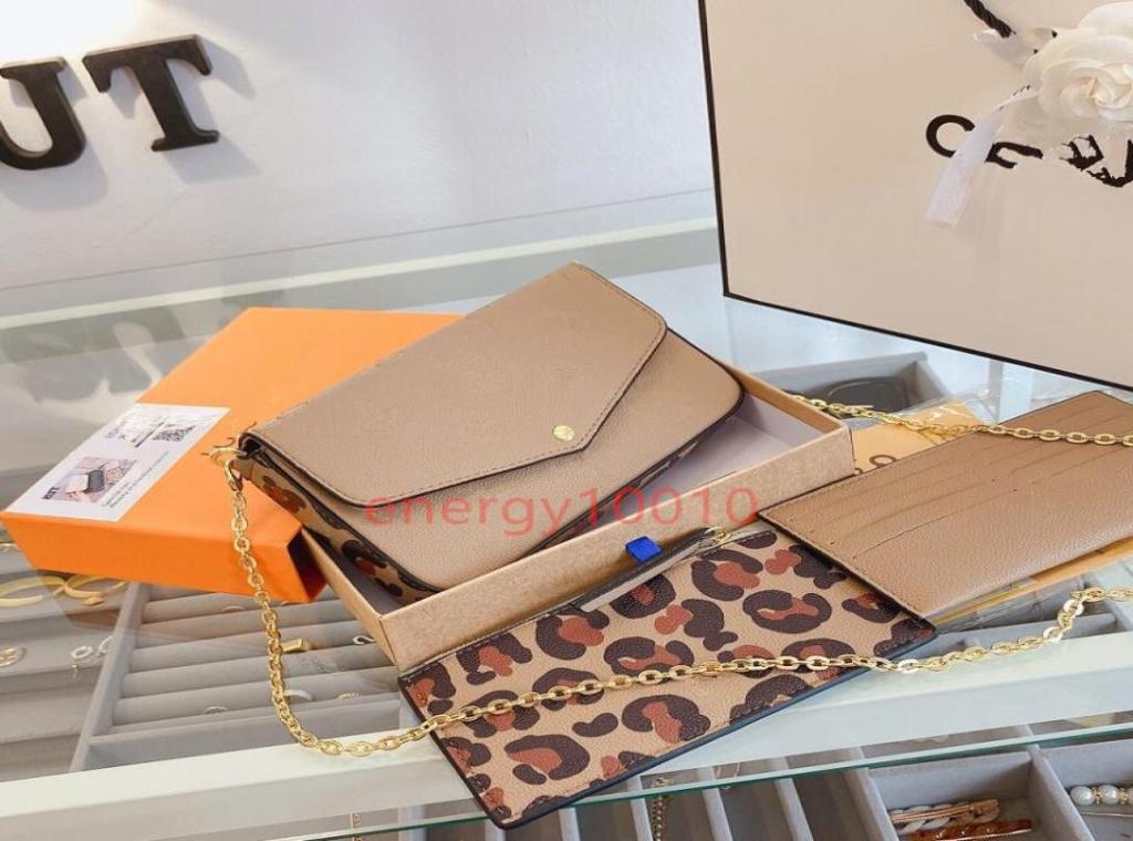 luxury Shoulder bag Designer messenger bags Designers handbags Wallets Womens fashion Highquality threepiece suits PU material L1370541, Burgundy
luxury Shoulder bag Designer messenger bags Designers handbags Wallets Womens fashion Highquality threepiece suits PU material L1370541, Burgundy