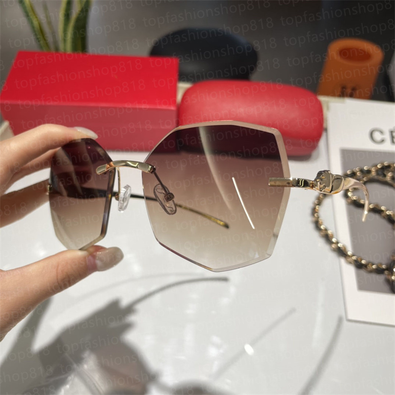 Women's fashion Designer Sunglasses Goggle Beach Sunglasses men's and women's 6-color optional good quality
Women's fashion Designer Sunglasses Goggle Beach Sunglasses men's and women's 6-color optional good quality