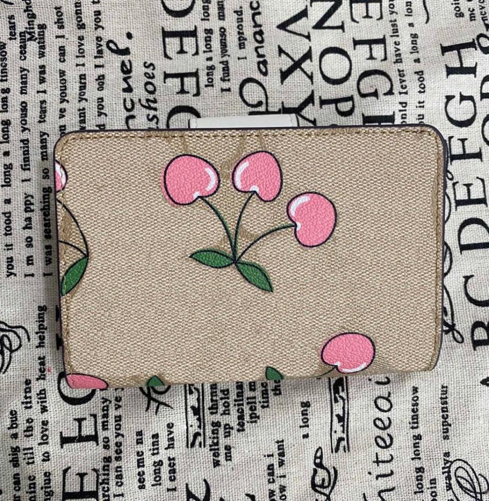 cherry wallet Classic purse Women designer bags Leather Purse Multicard Slot Luxury Leather Designer Crossbody Card Holder Purses1462399, Brown
cherry wallet Classic purse Women designer bags Leather Purse Multicard Slot Luxury Leather Designer Crossbody Card Holder Purses1462399, Brown