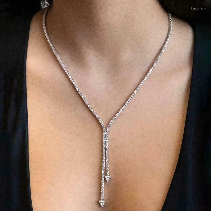 Choker VCU Simple Fine Chain Rhinestone Necklace Long Triangle Tassel Single Layer Fashion Designer Jewelry Accessories
Choker VCU Simple Fine Chain Rhinestone Necklace Long Triangle Tassel Single Layer Fashion Designer Jewelry Accessories