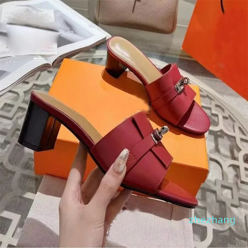 2023-Designer Women Sandals Shoes Goatskin plated Kelly Buckle chunky Flip Flops Brown White Black Slip On Lady Beach Slippers EU35-42
2023-Designer Women Sandals Shoes Goatskin plated Kelly Buckle chunky Flip Flops Brown White Black Slip On Lady Beach Slippers EU35-42