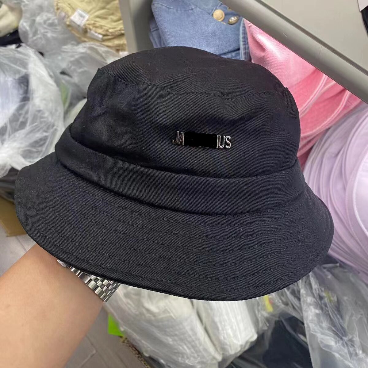 Designers Mens Womens Bucket Hat Casquette Bob Wide Brim Hats Sun Prevent Bonnet Beanie Baseball Cap beach hats Snapbacks Outdoor Fishing Dress Beanies New 5 colors, C2
Designers Mens Womens Bucket Hat Casquette Bob Wide Brim Hats Sun Prevent Bonnet Beanie Baseball Cap beach hats Snapbacks Outdoor Fishing Dress Beanies New 5 colors, C2