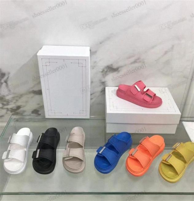 Designer Hybrid Womens Sliders Sandals Slipper Slippers Oversized mcqueens Rubber pool Slide Platform Sandal Buckle Woman Summer S1571839, Blue
Designer Hybrid Womens Sliders Sandals Slipper Slippers Oversized mcqueens Rubber pool Slide Platform Sandal Buckle Woman Summer S1571839, Blue