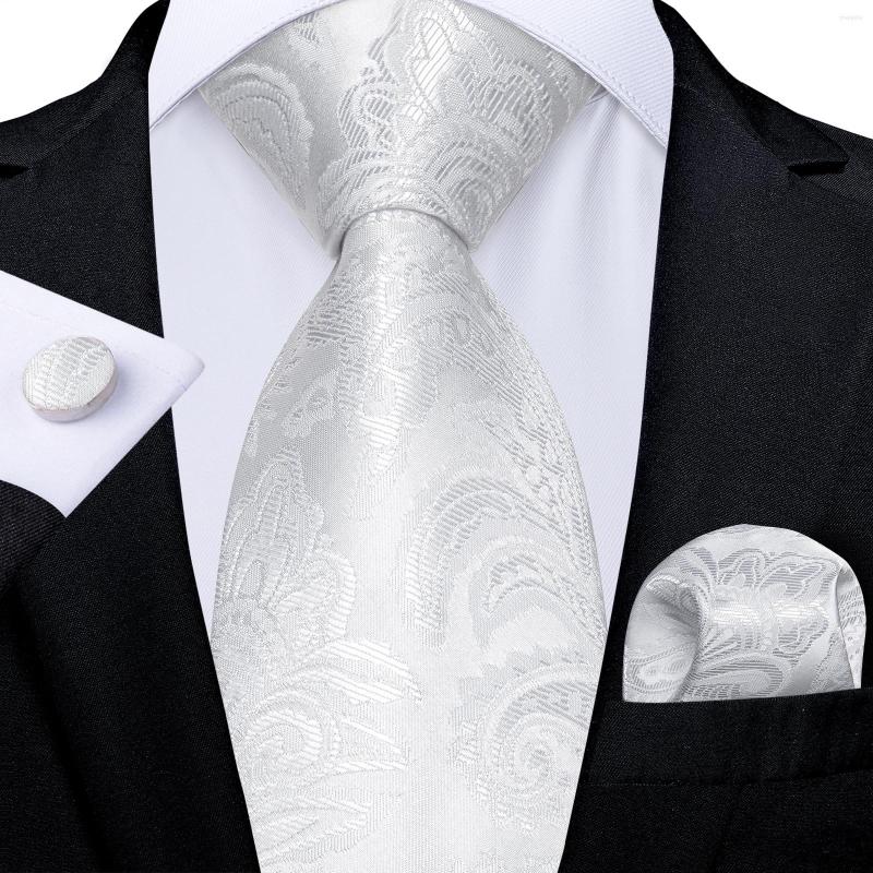 Bow Ties Silver White Paisley Silk For Men Accessories Pocket Square Cufflinks 8cm Neck Tie Set Gift Wholesale Drop
Bow Ties Silver White Paisley Silk For Men Accessories Pocket Square Cufflinks 8cm Neck Tie Set Gift Wholesale Drop