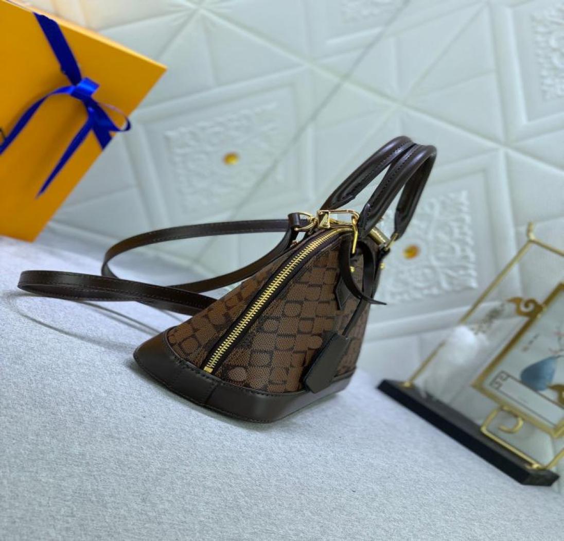Luxury Ladies Designer Shoulder Bags Ladies Chain Messenger Bags Luxury Fashion Leather Tote Bags 412218115040, Army green
Luxury Ladies Designer Shoulder Bags Ladies Chain Messenger Bags Luxury Fashion Leather Tote Bags 412218115040, Army green
