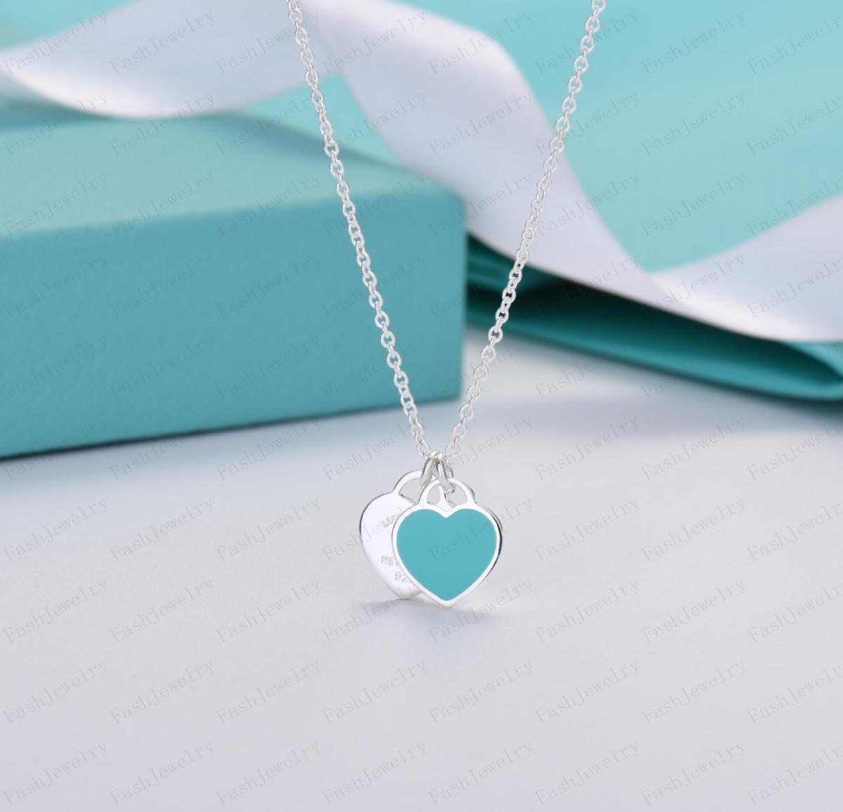 Fashion Chain Designer Women Necklace Bracelet Classic Heart Set 18K Gold Girl Valentines Day Love Gift Stainless Steel Jewelry Wi3444253
Fashion Chain Designer Women Necklace Bracelet Classic Heart Set 18K Gold Girl Valentines Day Love Gift Stainless Steel Jewelry Wi3444253