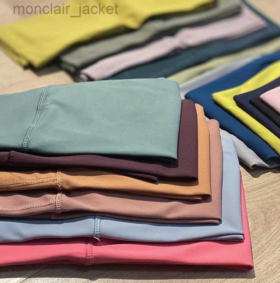 2023 Designer Women shorts Luyoga New Yoga Capris Fitness Exercise Naked Peach Hip Tight Pants Sweat Absorbing Elastic Training Yoga Clothes Women, Rhinoceros grey
2023 Designer Women shorts Luyoga New Yoga Capris Fitness Exercise Naked Peach Hip Tight Pants Sweat Absorbing Elastic Training Yoga Clothes Women, Rhinoceros grey