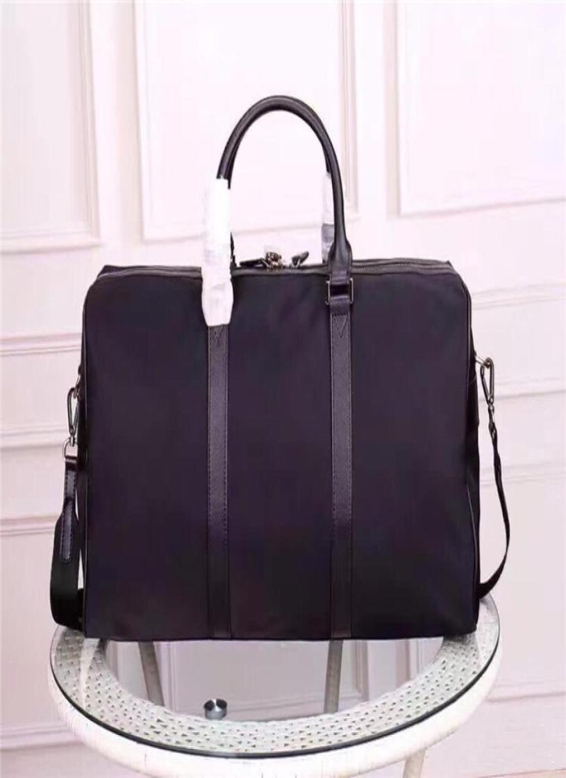 Whole Classic Designer travel bag mens designer travel luggage for men totes leather handbag duffle bag fashion luxury Designe4299199, Black
Whole Classic Designer travel bag mens designer travel luggage for men totes leather handbag duffle bag fashion luxury Designe4299199, Black