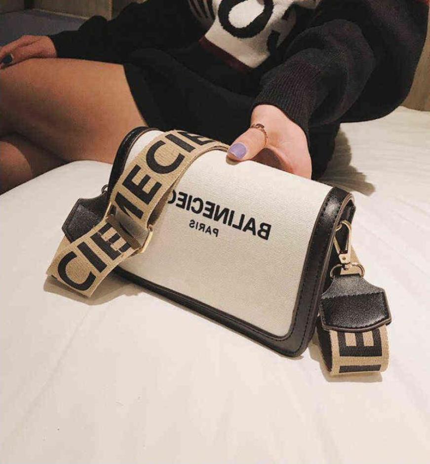 Summer Women Purse and Handbags 2022 New Fashion Casual Small Square Bags High Quality Unique Designer Shoulder Messenger Bags Y225771052, Black
Summer Women Purse and Handbags 2022 New Fashion Casual Small Square Bags High Quality Unique Designer Shoulder Messenger Bags Y225771052, Black