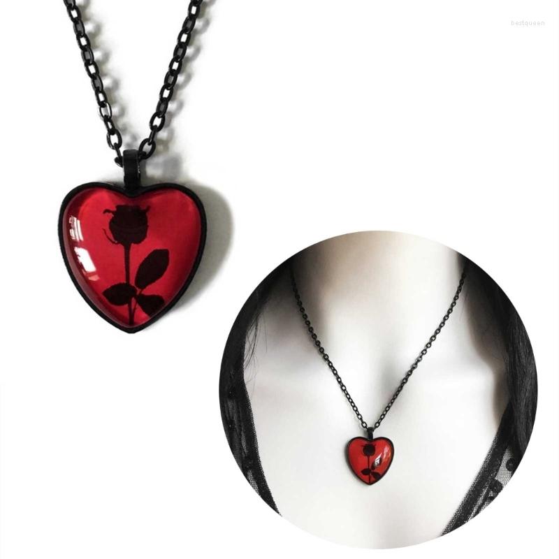 Chains Elegant Heart Pendant Necklace Black Chain Choker Rose Pattern Charm Clavicle Necklaces For Women Girl
Chains Elegant Heart Pendant Necklace Black Chain Choker Rose Pattern Charm Clavicle Necklaces For Women Girl