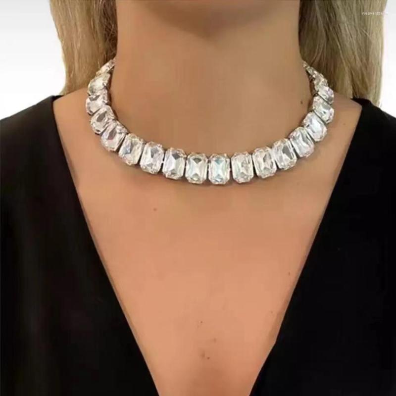 Chains Luxury Vintage Large Glass Crystal Necklace Multicolor Optional Ladies Fashion Party Banquet Adjustable Gemstone Gift
Chains Luxury Vintage Large Glass Crystal Necklace Multicolor Optional Ladies Fashion Party Banquet Adjustable Gemstone Gift