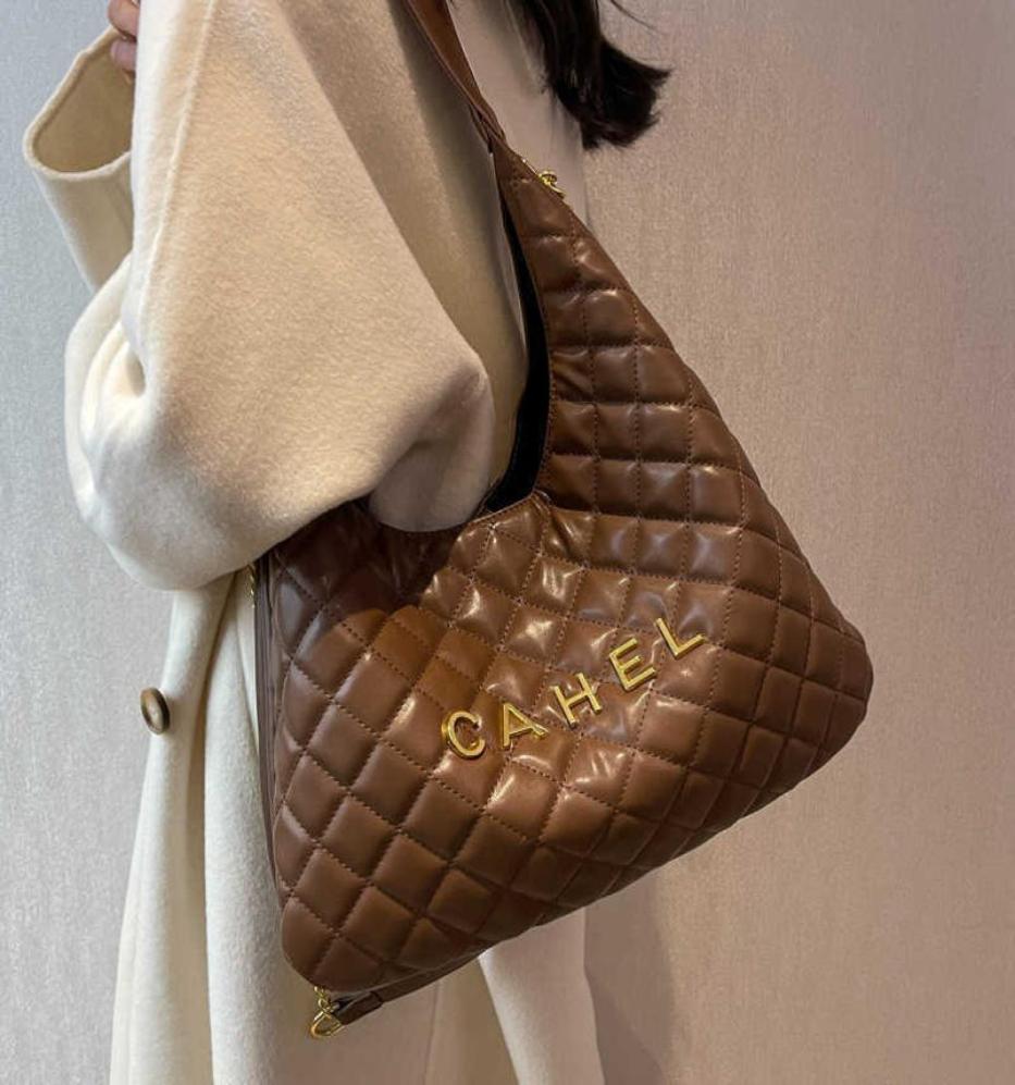 Factory Stores Are 95 Off Clearance s Lingge Chain Bag Women 2023 New Fashion Versatile Shoulder Autumn and Winter Texture Cr6476346, Black
Factory Stores Are 95 Off Clearance s Lingge Chain Bag Women 2023 New Fashion Versatile Shoulder Autumn and Winter Texture Cr6476346, Black
