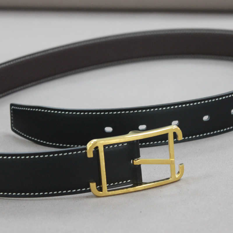 Designer H family men's belt with genuine leather on both sides stainless steel buckle cowhide
Designer H family men's belt with genuine leather on both sides stainless steel buckle cowhide