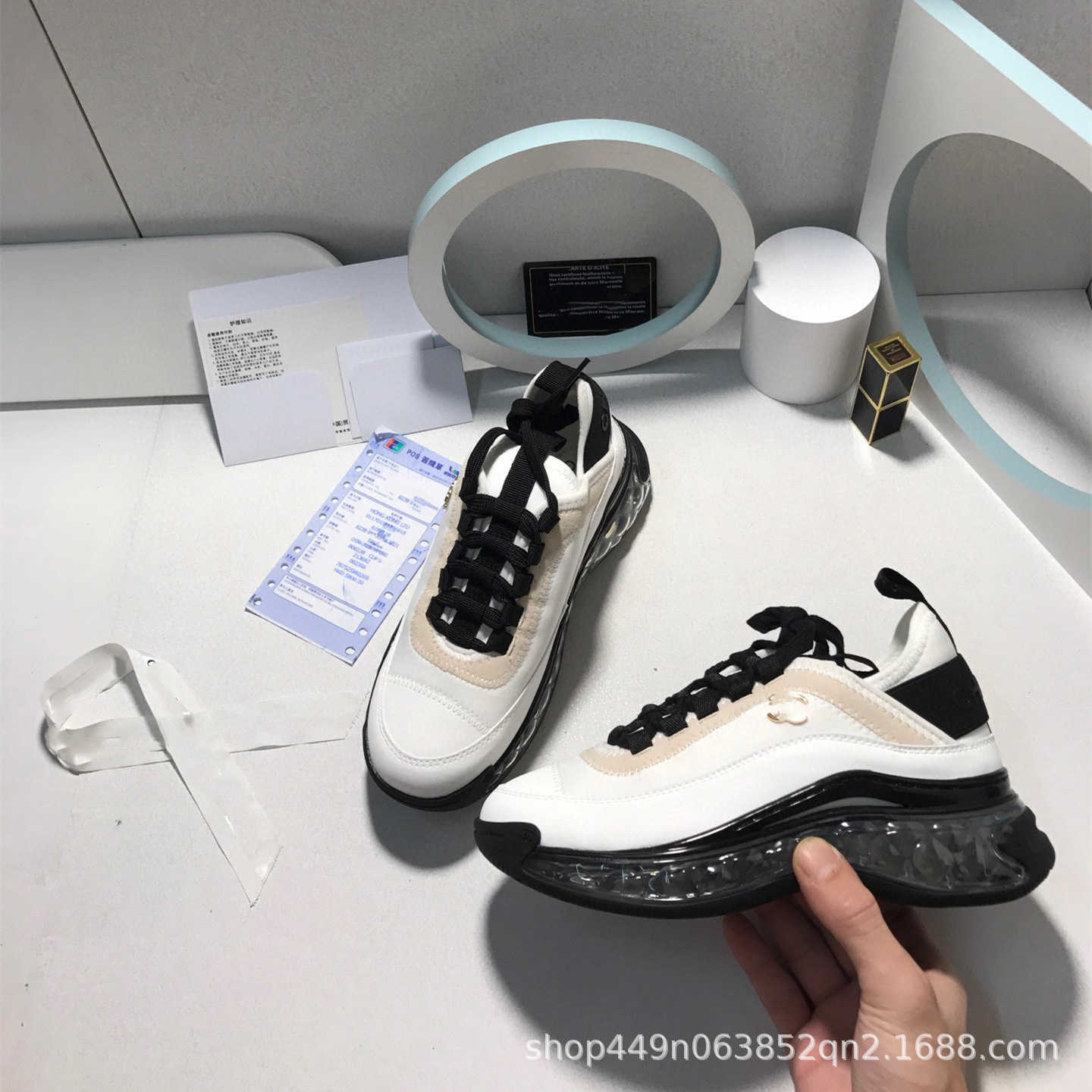 Xiaoxiangfeng Air Cushion Dad's Shoes Early Spring 2023 New Sports Style Shock Absorbing Breathable Increased Color Matching Couple Shoes, White
Xiaoxiangfeng Air Cushion Dad's Shoes Early Spring 2023 New Sports Style Shock Absorbing Breathable Increased Color Matching Couple Shoes, White