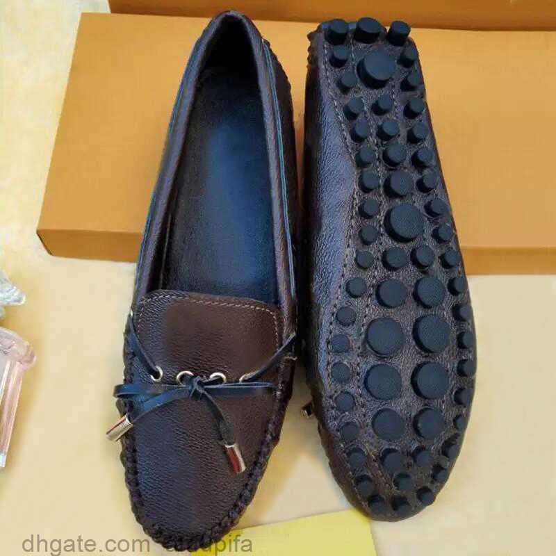 Dress shoes men Designer shoes summer bow Beach Women Shoes leather Flat Metal buckle Casual Sandals lady letter Classic man Work shoe brown Large size 34-42-45 With box, Colour 13
Dress shoes men Designer shoes summer bow Beach Women Shoes leather Flat Metal buckle Casual Sandals lady letter Classic man Work shoe brown Large size 34-42-45 With box, Colour 13