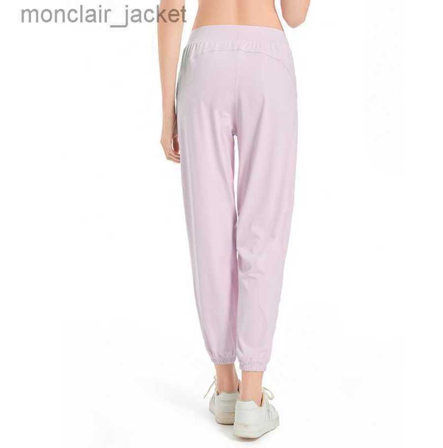 2023 Designer Women Leggings New Women Yoga Suit Pants for Fitness Sports Training Leisure Running and Elastic Quick Drying Pants Luyoga, Black
2023 Designer Women Leggings New Women Yoga Suit Pants for Fitness Sports Training Leisure Running and Elastic Quick Drying Pants Luyoga, Black