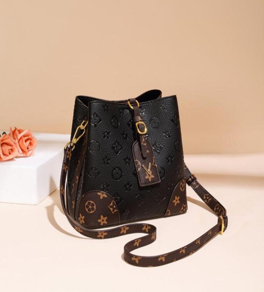 Luxury Women039s Shoulder Bags Designer Crossbody Shoulder Purses Women Clutch Travel tote Bag8927960, Sky blue
Luxury Women039s Shoulder Bags Designer Crossbody Shoulder Purses Women Clutch Travel tote Bag8927960, Sky blue