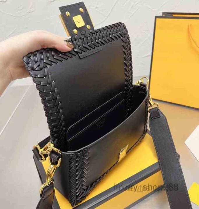 Evening Bags Shoulder Bags Baguette Shoulder Bags Designer Women Woven Handbag Luxury Leather Crobody Female Underarm Purses 2022 7749321, Pink
Evening Bags Shoulder Bags Baguette Shoulder Bags Designer Women Woven Handbag Luxury Leather Crobody Female Underarm Purses 2022 7749321, Pink