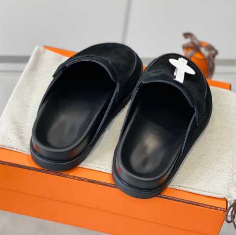 Famous designer sandals slides luxury women big head back sole flat heel slippers leather lightweight half slippers Adult sandals, sexy line 35-41, Color 5
Famous designer sandals slides luxury women big head back sole flat heel slippers leather lightweight half slippers Adult sandals, sexy line 35-41, Color 5