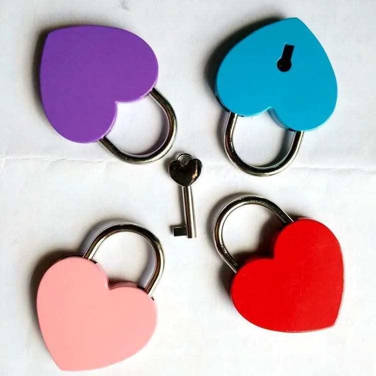 Creative Alloy Heart Shape Keys Padlock Mini Archaize Concentric Locks Vintage Old Antique Door Locks With Keys